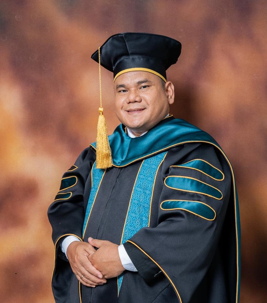 Mekarnya Bunga Dedikasi: Titian Kasih dan Doa Pengukuhan Guru Besar Prof. Dr. H. Hasani Ahmad Said, M.A.